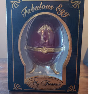 NIB Hand Painted Genuine Porcelain - Fabulous Egg by My Treasure - Red
